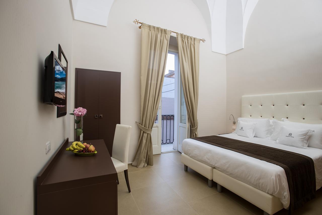 Palazzo Perla - And Couette-café